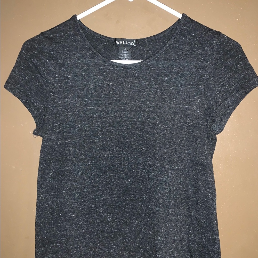 Wet seal dark gray short sleeve T shirt sz XS EUC